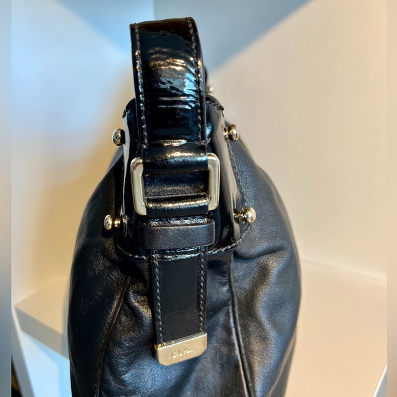 COLE HAAN Leather handbag, Black with gold accents; Good condition - Picture 8 of 12